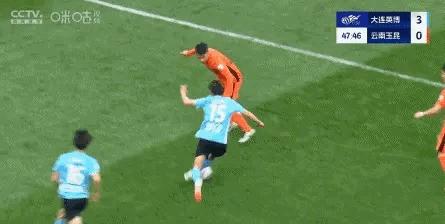 ayx-橄榄球附加赛焦点战：河套天狼队强势横扫江汉白虎队，新星闪耀。的简单介绍