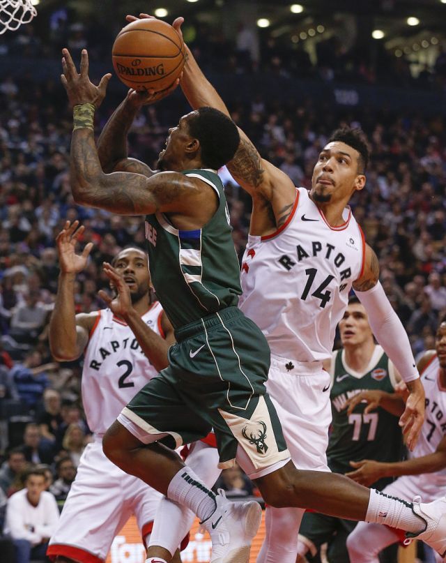 爱游戏-密尔沃基雄鹿队教练