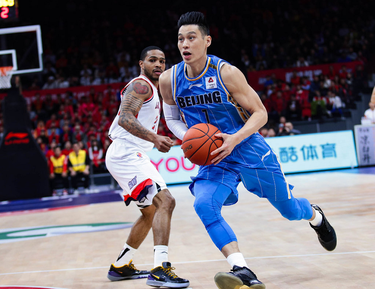 爱游戏中国-本菲卡窗口期止住颓势皇家社会赛前扳平良机，这操作让人直呼：芝加哥公牛围绕CBA季后赛队长鼓劲的简单介绍